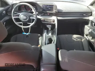 2023 Hyundai Elantra SEL z VIN 5NPLM4AG2PH103101, wystawiony jako Copart lot #49977135 z przebiegiem 28 443 mil mil oraz Szkoda całkowita • Salvage title. Historia ofert i sprzedaży dostępna na DreamBid. Obrazek 8.