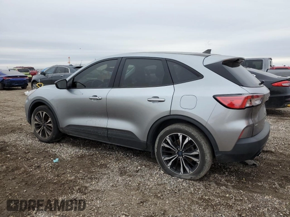 2022 Ford Escape SE z VIN 1FMCU0G64NUA88803, wystawiony jako Copart lot #46063645 z przebiegiem 45 615 mil mil oraz Szkoda całkowita • Salvage title. Historia ofert i sprzedaży dostępna na DreamBid. Obrazek 2.