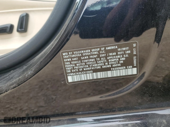 2018 Volkswagen Passat SE z VIN 1VWBA7A32JC012803, wystawiony jako Copart lot #57156055 z przebiegiem 95 710 mil mil oraz Szkoda całkowita • Salvage title. Historia ofert i sprzedaży dostępna na DreamBid. Obrazek 13.