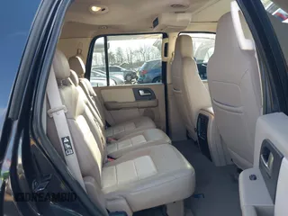 2003 Ford Expedition Eddie Bauer z VIN 1FMFU18L13LC31460, wystawiony jako IAAI lot #41204255 z przebiegiem 248 719 mil mil oraz . Historia ofert i sprzedaży dostępna na DreamBid. Obrazek 8.