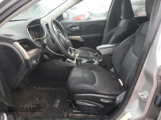 2018 Jeep Cherokee Latitude with VIN 1C4PJLCB3JD611984, listed as a Copart auction lot 43281375 with 145,126 mi miles and Salvage Title. Bid and sale history available at carsss.com. Image 7.