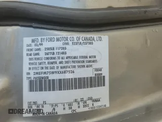 1999 Mercury Grand Marquis LS z VIN 2MEFM75W9XX687526, wystawiony jako Copart lot #51779995 z przebiegiem 196 466 mil mil oraz Szkoda całkowita • Salvage title. Historia ofert i sprzedaży dostępna na DreamBid. Obrazek 12.