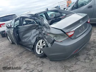 2013 Hyundai Sonata SE with VIN 5NPEC4AC8DH676492, listed as a IAAI auction lot 41804450 with 145,707 mi miles. Bid and sale history available at carsss.com. Image 3.
