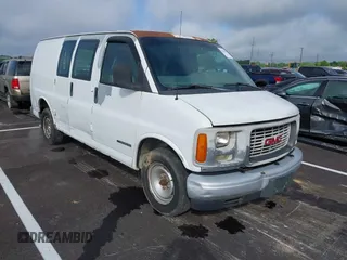 2002 GMC Savana z VIN 1GTFG25R121143433, wystawiony jako IAAI lot #42201593 z przebiegiem 241 582 mil mil oraz . Historia ofert i sprzedaży dostępna na DreamBid. Obrazek 1.