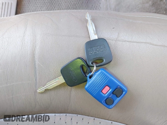 2000 Ford Explorer с VIN 1FMZU85P5YZB46204, выставлен на аукционе IAAI как лот 41550252 с пробегом 243 013 миль миль и . История ставок и продаж доступна на DreamBid. Изображение 11.
