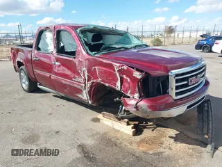 2013 GMC Sierra 1500 SLE z VIN 3GTP1VE08DG120499, wystawiony jako IAAI lot #41562370 z przebiegiem 120 674 mil mil oraz . Historia ofert i sprzedaży dostępna na DreamBid. Obrazek 1.