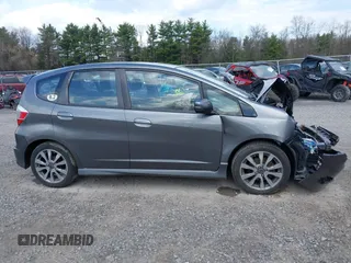 2013 Honda Fit Sport with VIN JHMGE8H54DC060946, listed as a IAAI auction lot 42095655 with 117,729 mi miles. Bid and sale history available at carsss.com. Image 13.