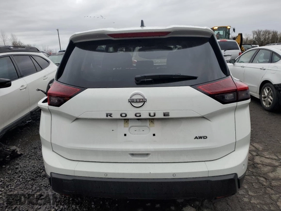 2024 Nissan Rogue S with VIN 5N1BT3AB3RC742658, listed as a Copart auction lot 45231345 with Not Provided miles and Salvage Title. Bid and sale history available at DreamBid. Image 6.