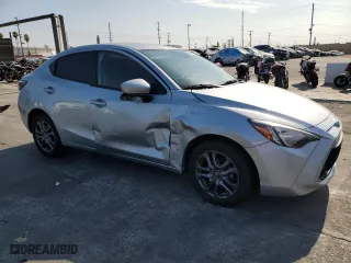 2019 Toyota Yaris Sedan L with VIN 3MYDLBYV2KY507562, listed as a Copart auction lot 64407884 with 85,982 mi miles and Salvage Title. Bid and sale history available at carsss.com. Image 4.