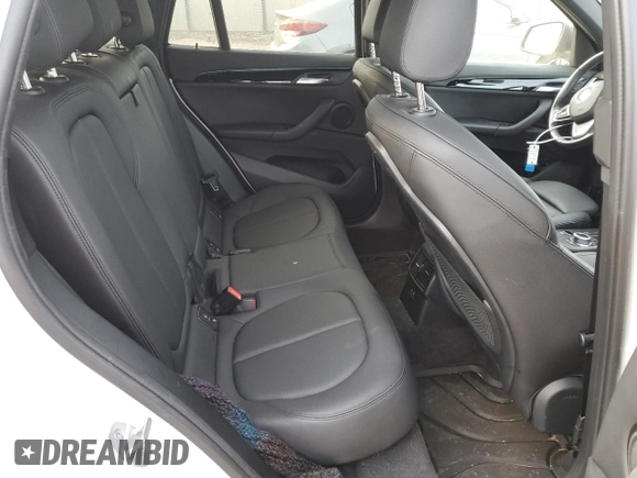 2020 BMW X1 xDrive28i с VIN WBXJG9C09L5P53374, выставлен на аукционе Copart как лот 46426515 с пробегом 44 214 миль миль и Списание • Salvage title. История ставок и продаж доступна на DreamBid. Изображение 11.
