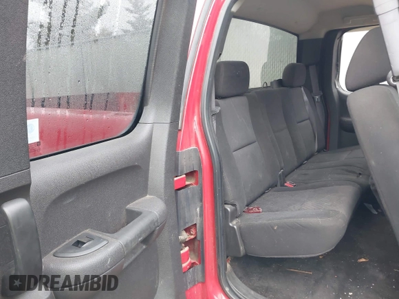 2010 GMC Sierra 1500 SLE z VIN 1GTSKVE33AZ144299, wystawiony jako IAAI lot #41086313 z przebiegiem 199 994 mil mil oraz . Historia ofert i sprzedaży dostępna na DreamBid. Obrazek 8.