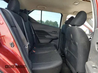 2024 Nissan Kicks SV z VIN 3N1CP5CV0RL521218, wystawiony jako Copart lot #56801265 z przebiegiem 128 784 mil mil oraz Szkoda całkowita • Salvage title. Historia ofert i sprzedaży dostępna na DreamBid. Obrazek 11.