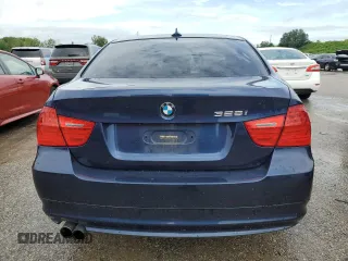 2011 BMW 3 Series 328i xDrive z VIN WBAPK5G57BNN27947, wystawiony jako Copart lot #60919184 z przebiegiem Nie podano mil oraz Szkody całkowita. Historia ofert i sprzedaży dostępna na DreamBid. Obrazek 6.