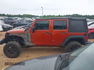 2009 Jeep Wrangler Unlimited X с VIN 1J4GA39169L735418, выставлен на аукционе IAAI как лот 42112488 с пробегом 158 127 миль миль и . История ставок и продаж доступна на DreamBid. Изображение 14.
