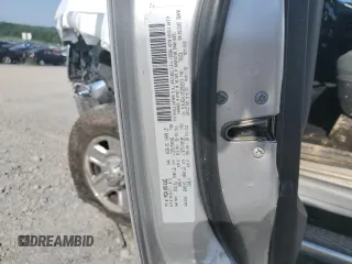 2015 Ram 2500 Tradesman z VIN 3C6UR5HLXFG655913, wystawiony jako Copart lot #63275035 z przebiegiem 159 508 mil mil oraz Szkoda całkowita • Salvage title. Historia ofert i sprzedaży dostępna na DreamBid. Obrazek 12.
