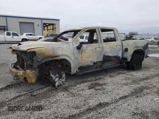 2024 GMC Sierra 2500HD AT4 z VIN 1GT49PE75RF379710, wystawiony jako Copart lot #47681845 z przebiegiem Nie podano mil oraz Szkoda całkowita • Salvage title. Historia ofert i sprzedaży dostępna na DreamBid. Obrazek 1.