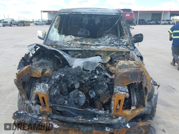 2012 Land Rover Range Rover HSE z VIN SALME1D47CA393573, wystawiony jako IAAI lot #42227646 z przebiegiem Nie podano mil oraz . Historia ofert i sprzedaży dostępna na DreamBid. Obrazek 6.