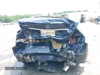 2010 Mercedes-Benz C 300 Sport с VIN WDDGF5EB4AR108712, выставлен на аукционе IAAI как лот 42399161 с пробегом 132 017 миль миль и . История ставок и продаж доступна на DreamBid. Изображение 16.