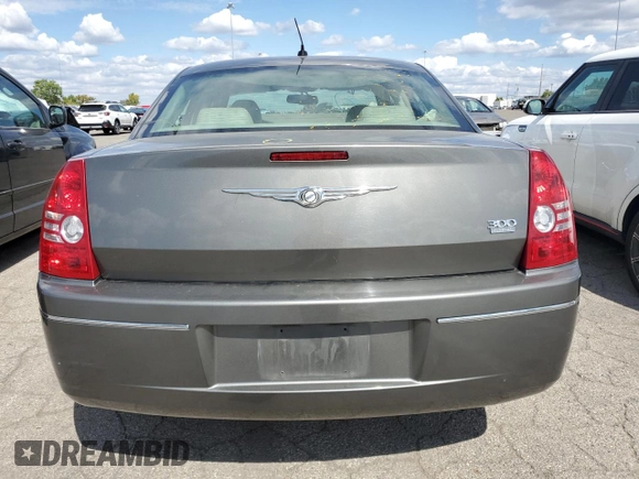 2008 Chrysler 300 Touring with VIN 2C3LA53G78H160422, listed as a Copart auction lot 71294064 with 114,048 mi miles and Salvage Title. Bid and sale history available at carsss.com. Image 6.