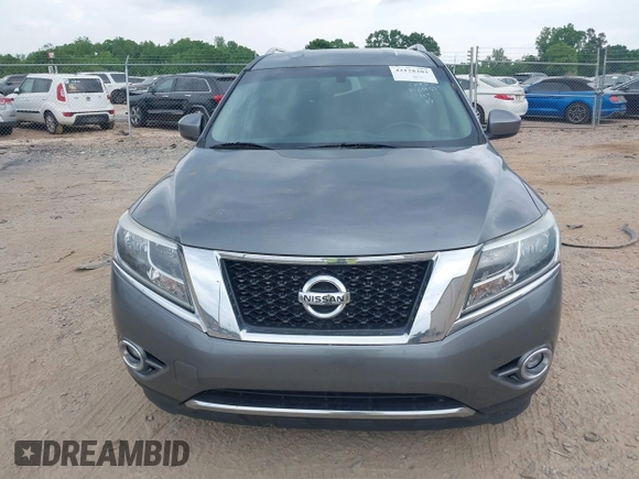 2016 Nissan Pathfinder Platinum with VIN 5N1AR2MN0GC604535, listed as a IAAI auction lot 42128203 with 119,722 mi miles and . Bid and sale history available at DreamBid. Image 11.