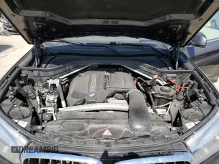 2015 BMW X5 xDrive35i z VIN 5UXKR0C52F0P15813, wystawiony jako Copart lot #48817935 z przebiegiem 50 322 mil mil oraz Szkoda całkowita • Salvage title. Historia ofert i sprzedaży dostępna na DreamBid. Obrazek 13.