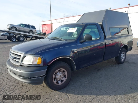 2002 Ford F-150 XL z VIN 1FTPF17LX2NB05475, wystawiony jako IAAI lot #41389549 z przebiegiem Nie podano mil oraz . Historia ofert i sprzedaży dostępna na DreamBid. Obrazek 2.