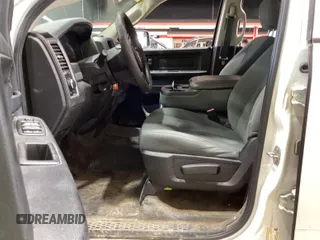 2018 Ram 1500 Tradesman with VIN 1C6RR7ST9JS289700, listed as a IAAI auction lot 42596535 with 174,527 mi miles and . Bid and sale history available at DreamBid. Image 28.