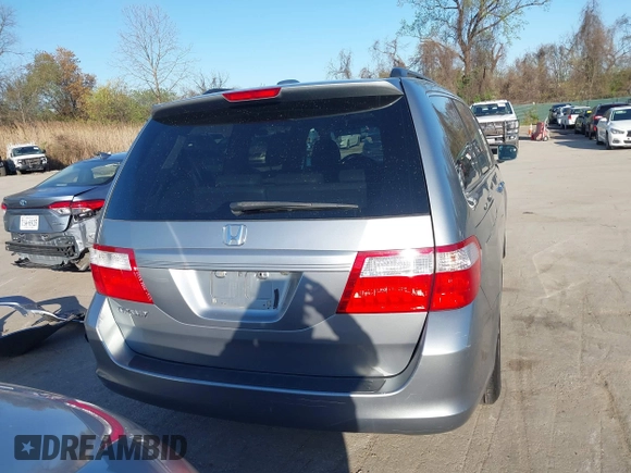 2007 Honda Odyssey EX-L with VIN 5FNRL387X7B140294, listed as a IAAI auction lot 41995795 with 202,934 mi miles. Bid and sale history available at carsss.com. Image 16.