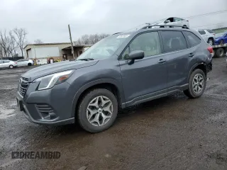 2024 Subaru Forester Premium z VIN JF2SKADC3RH400275, wystawiony jako Copart lot #50822605 z przebiegiem 13 090 mil mil oraz Szkoda całkowita • Salvage title. Historia ofert i sprzedaży dostępna na DreamBid. Obrazek 1.