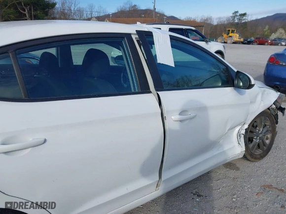 2018 Hyundai Elantra SEL with VIN 5NPD84LF0JH241336, listed as a IAAI auction lot 41868077 with 107,265 mi miles. Bid and sale history available at carsss.com. Image 20.