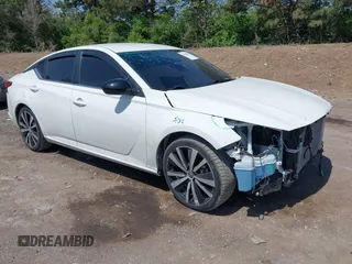 2022 Nissan Altima SR z VIN 1N4BL4CV5NN385375, wystawiony jako IAAI lot #42109857 z przebiegiem 53 527 mil mil oraz . Historia ofert i sprzedaży dostępna na DreamBid. Obrazek 1.