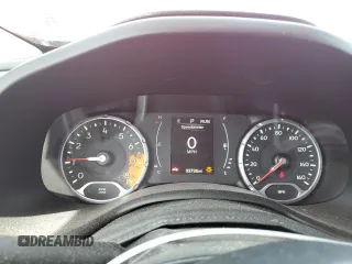 2017 Jeep Renegade Latitude with VIN ZACCJBBB6HPE38872, listed as a Copart auction lot 49325925 with 93,796 mi miles and Salvage Title. Bid and sale history available at carsss.com. Image 9.