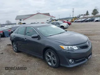 2012 Toyota Camry SE with VIN 4T1BK1FK3CU517724, listed as a IAAI auction lot 41863249 with 580,000 mi miles. Bid and sale history available at carsss.com. Image 1.