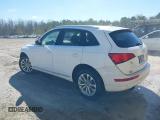 2014 Audi Q5 Premium Plus with VIN WA1LFAFP1EA051704, listed as a IAAI auction lot 41725317 with 136,084 mi miles. Bid and sale history available at carsss.com. Image 3.