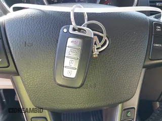 2011 Kia Sorento EX with VIN 5XYKUDA25BG093924, listed as a IAAI auction lot 41648802 with 221,355 mi miles. Bid and sale history available at carsss.com. Image 11.