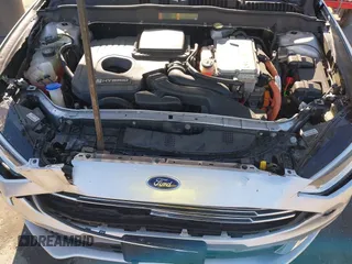 2018 Ford Fusion SE with VIN 3FA6P0LU1JR272522, listed as a IAAI auction lot 41796432 with 123,471 mi miles and . Bid and sale history available at DreamBid. Image 10.