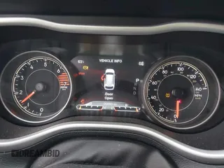 2017 Jeep Cherokee Limited с VIN 1C4PJMDB7HW636731, выставлен на аукционе IAAI как лот 42280712 с пробегом 90 999 миль миль и . История ставок и продаж доступна на DreamBid. Изображение 7.