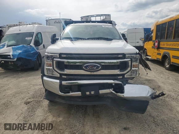 2022 Ford F-450 с VIN 1FD9X4HT2NEF66207, выставлен на аукционе Copart как лот 58410455 с пробегом 17 011 миль миль и Списание • Salvage title. История ставок и продаж доступна на DreamBid. Изображение 5.