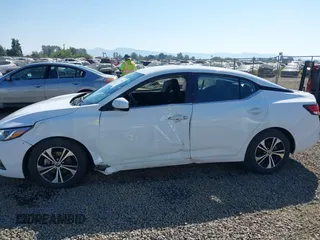 2022 Nissan Sentra SV z VIN 3N1AB8CV0NY244235, wystawiony jako IAAI lot #42453885 z przebiegiem 46 533 mil mil oraz . Historia ofert i sprzedaży dostępna na DreamBid. Obrazek 14.