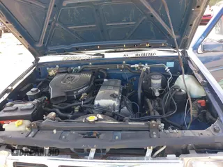 1994 Nissan Frontier XE z VIN 1N6SD16S8RC323555, wystawiony jako IAAI lot #41856742 z przebiegiem 62 619 mil mil oraz . Historia ofert i sprzedaży dostępna na DreamBid. Obrazek 10.