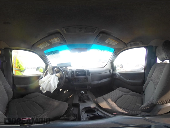 2006 Nissan Frontier SE z VIN 1N6AD06U26C413951, wystawiony jako IAAI lot #41461235 z przebiegiem 236 280 mil mil oraz . Historia ofert i sprzedaży dostępna na DreamBid. Obrazek 18.