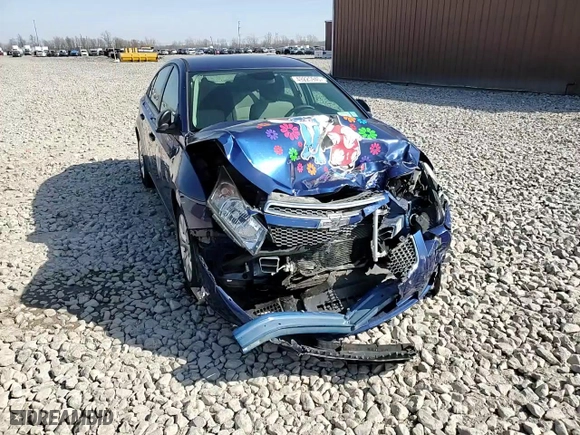 2013 Chevrolet Cruze LS with VIN 1G1PA5SG8D7274491, listed as a Copart auction lot 49225945 with 44,407 mi miles and Salvage Title. Bid and sale history available at carsss.com. Image 11.