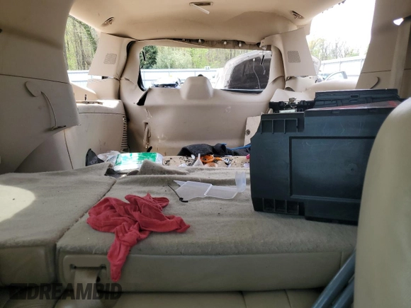 2012 Chevrolet Suburban LT with VIN 1GNSKJE77CR298049, listed as a Copart auction lot 61171865 with 247,737 mi miles and Salvage title. Bid and sale history available at DreamBid. Image 10.