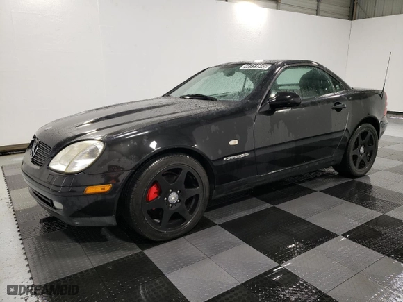 2000 Mercedes-Benz SLK-Class Kompressor with VIN WDBKK47FXYF165050, listed as a Copart auction lot 44711845 with 78,220 mi miles and Clean Title. Bid and sale history available at carsss.com. Image 1.