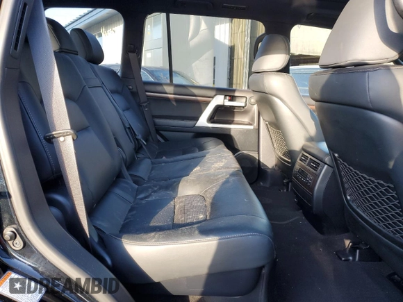 2020 Toyota Land Cruiser z VIN JTMCY7AJ4L4088909, wystawiony jako Copart lot #42312505 z przebiegiem 32 665 mil mil oraz Szkoda całkowita • Salvage title. Historia ofert i sprzedaży dostępna na DreamBid. Obrazek 11.
