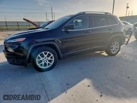 2017 Jeep Cherokee Latitude с VIN 1C4PJLCB8HW669765, выставлен на аукционе Copart как лот 64127705 с пробегом 162 503 миль миль и Списание • Salvage title. История ставок и продаж доступна на DreamBid. Изображение 1.
