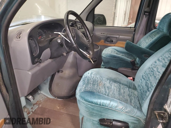 1997 Ford Econoline Commercial z VIN 1FDEE14L1VHB87027, wystawiony jako Copart lot #50430005 z przebiegiem 94 221 mil mil oraz Tytuł czysty. Historia ofert i sprzedaży dostępna na DreamBid. Obrazek 7.