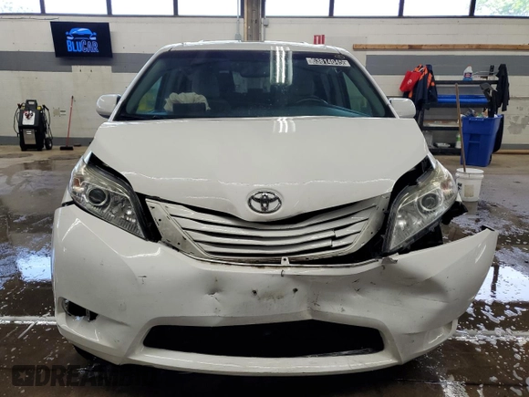 2016 Toyota Sienna LE AAS z VIN 5TDKK3DCXGS713844, wystawiony jako Copart lot #63814045 z przebiegiem 197 484 mil mil oraz Czysty tytuł • Clean title. Historia ofert i sprzedaży dostępna na DreamBid. Obrazek 5.