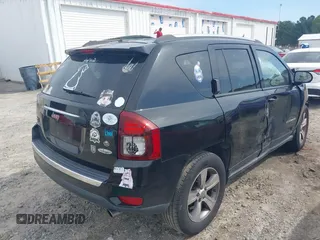 2016 Jeep Compass Latitude with VIN 1C4NJDEB2GD746067, listed as a IAAI auction lot 40512860 with 119,360 mi miles. Bid and sale history available at carsss.com. Image 4.