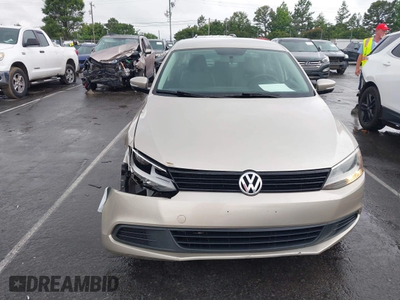 2012 Volkswagen Jetta SE z VIN 3VWDP7AJ5CM461691, wystawiony jako IAAI lot #42237130 z przebiegiem 102 664 mil mil oraz . Historia ofert i sprzedaży dostępna na DreamBid. Obrazek 12.